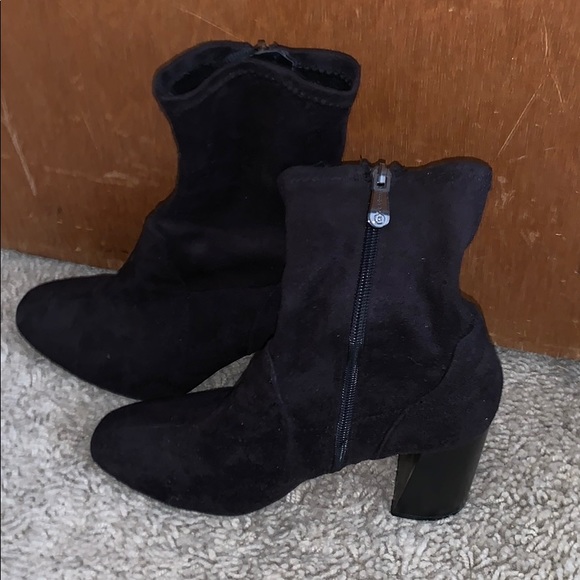 Cape Robbin Black Boots - Picture 7 of 7